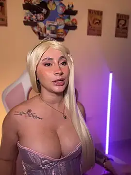 chloe_rockss_ live cam on StripChat