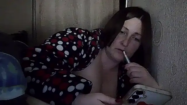 AllaSowinskaya live cam on StripChat
