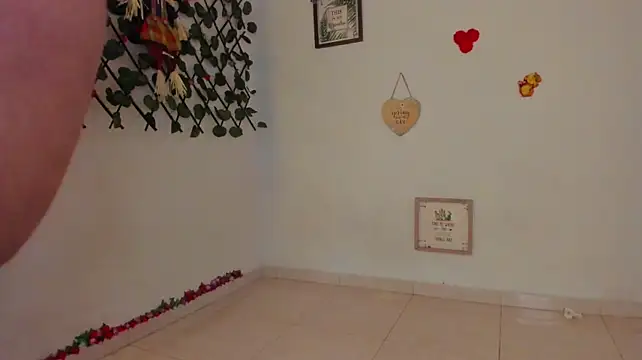 TICH____ live cam on StripChat