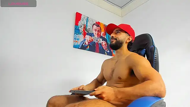 Yiyo10_ live cam on StripChat