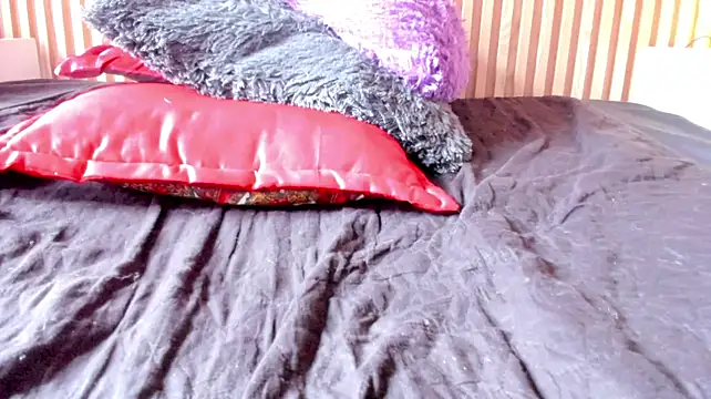 vicky_fant4sy (T young) - Orgasm while they penetrate you