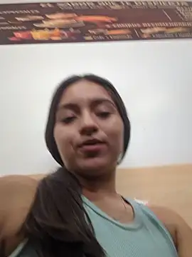 DulceCaroX webcam