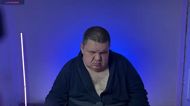 bigbossdaddyx (Ask my age) - cumshow