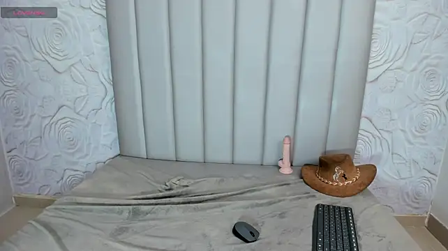 DANI（littlecum18）