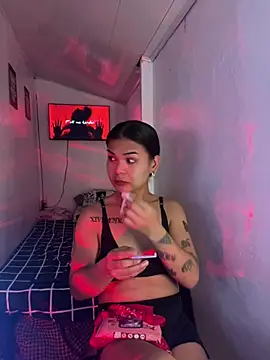 velvet_daisy96 live cam on StripChat