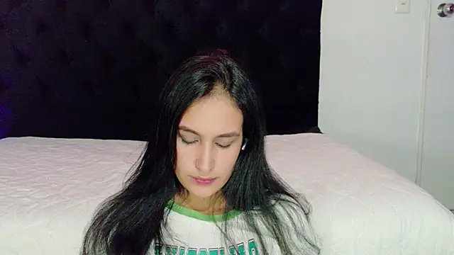 anny23_ live cam on StripChat
