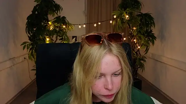 CeciliaBaker live cam on StripChat