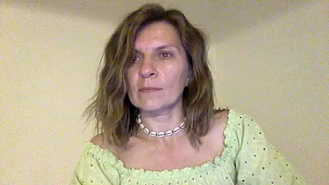 Zirelliny live cam on StripChat