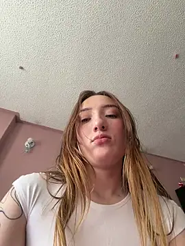 Valery_Salmons webcam