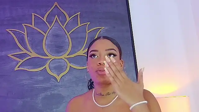 LoanaVega