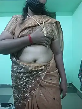 saro_tamilgirl live cam on StripChat