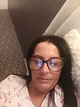 VelvetNaughty-Shem live cam on StripChat