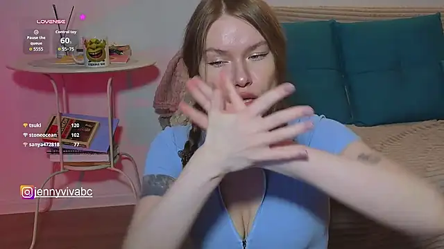 Jennyviva live cam on StripChat