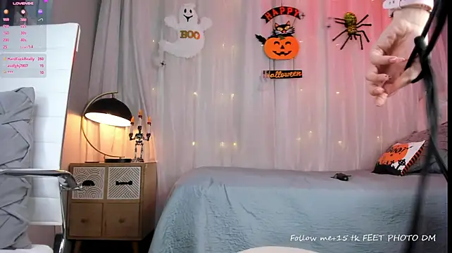 luna_celeeste_ live cam on StripChat