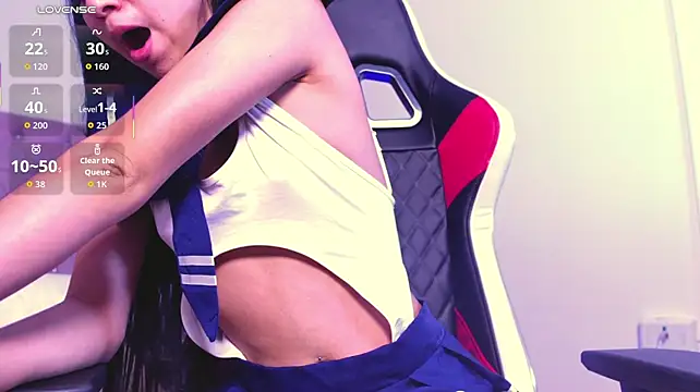 MilanMoon_ live cam on StripChat