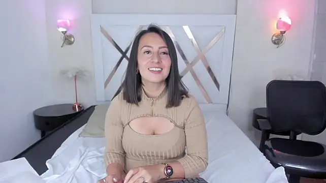 AngelicaLux live cam on StripChat
