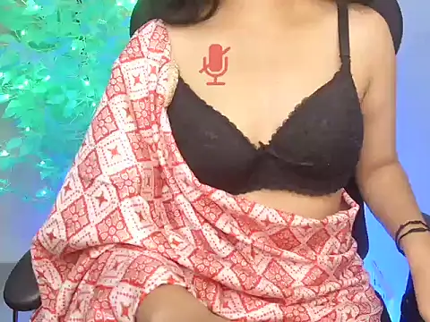 Kuchu_Puchuuu live cam on StripChat