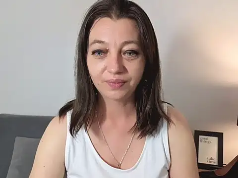 EdieSensual live cam on StripChat