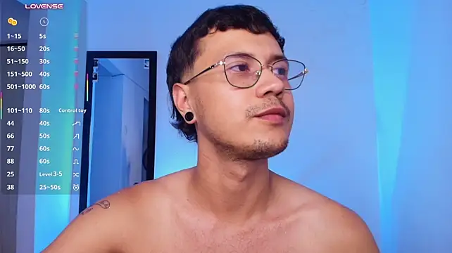 LeaneSeb live cam on StripChat