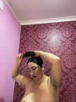 juliana_diaz live cam on StripChat