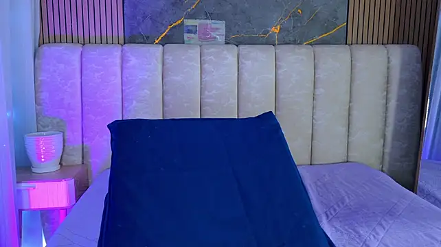 mia_scot