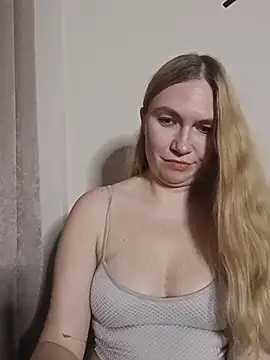 KisaVixen live cam on StripChat