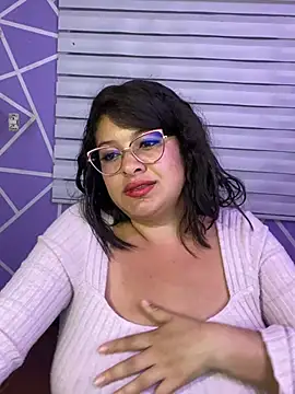 MiiaaJoness