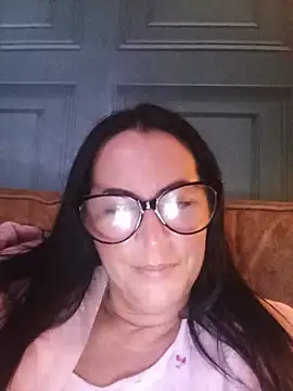 VelvetNaughty-Shem live cam on StripChat