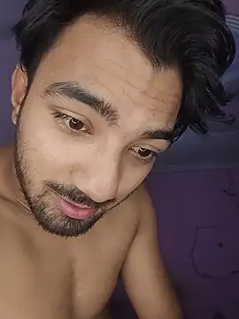 ItsPlayboy031 live cam on StripChat