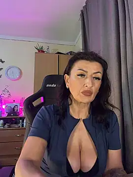 Hotangel75