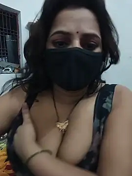 sweety-girll live cam on StripChat