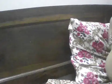 silverworm2026 live cam on StripChat