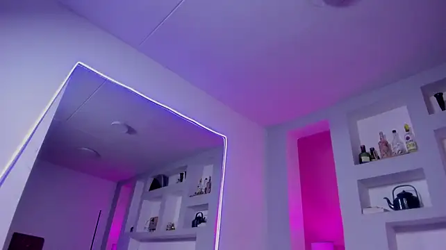 Taylor_Cincler live cam on StripChat