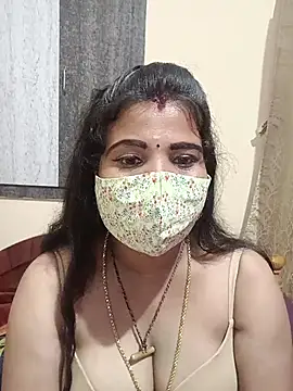 Devi_Tina live cam on StripChat