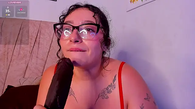 sweet_p_ live cam on StripChat