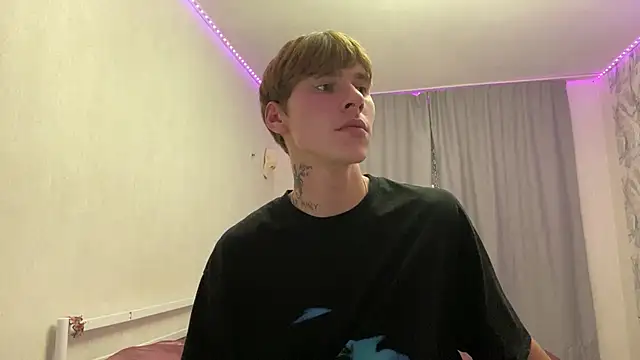 RomanticDuet_ live cam on StripChat