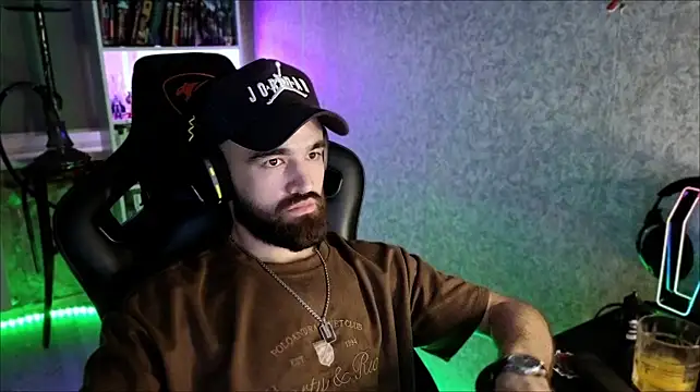 _Serious_Man webcam