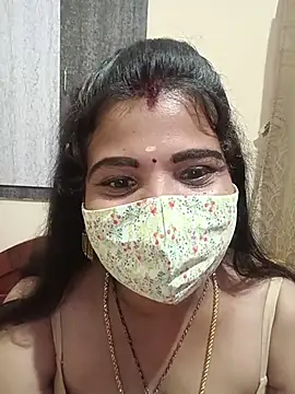 Devi_Tina live cam on StripChat