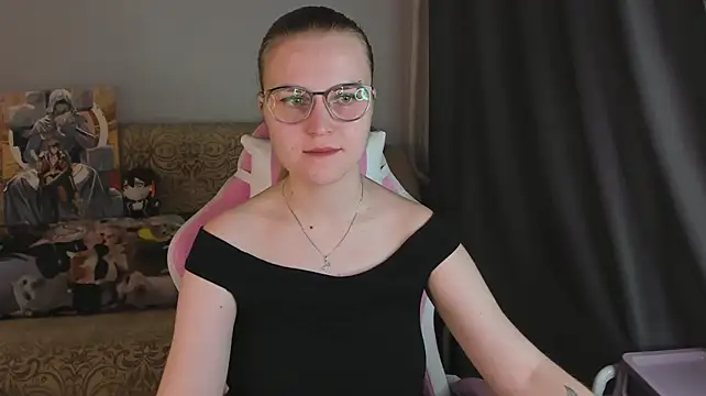 MissBrightShine live cam on StripChat