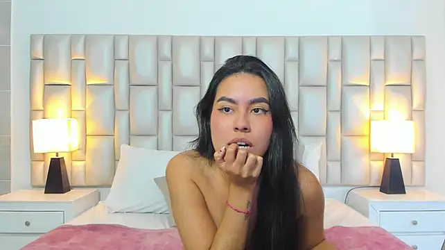 paola_katy_dicks