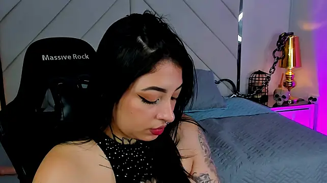Sofia_LaurentJS live cam on StripChat