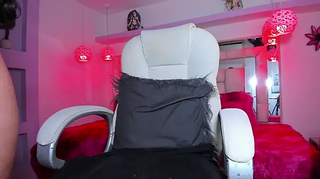 _laaura_