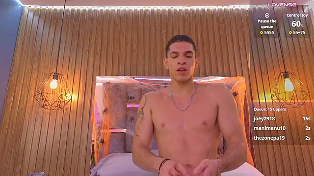 Adrien_Monteiro live cam on StripChat