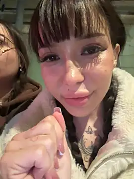 babydolll live cam on StripChat