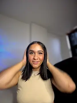 Isabella-Teen