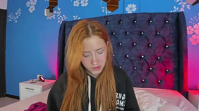 violetsmith1_