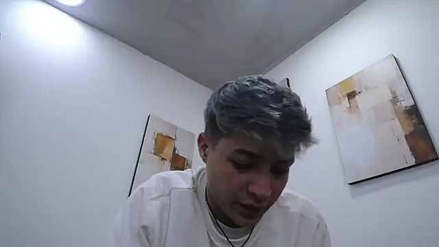 Ari_Stonne
