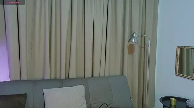 Mila_white1