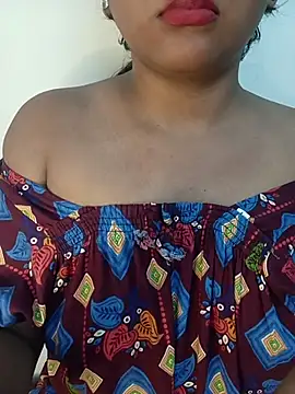 sweetyswetha31 live cam on StripChat