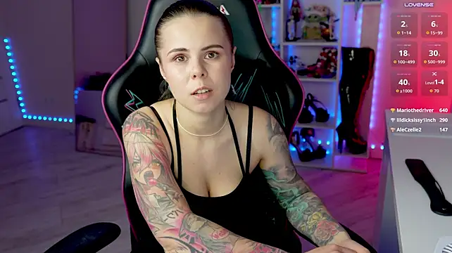 QueenAliceX